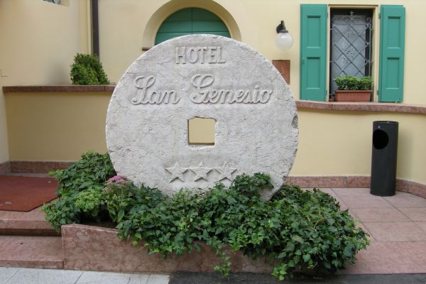 San Genesio Hotel (Fabbrico)